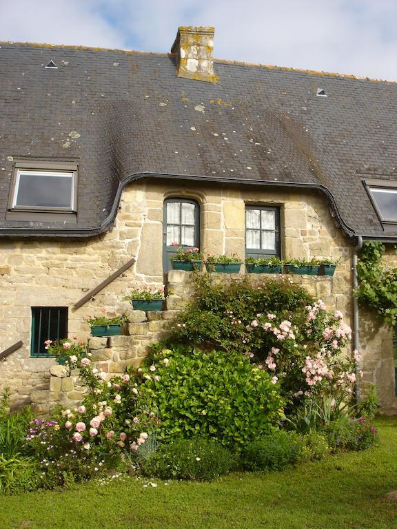 Les Chaumieres De Kerimel Ploemel Exterior photo