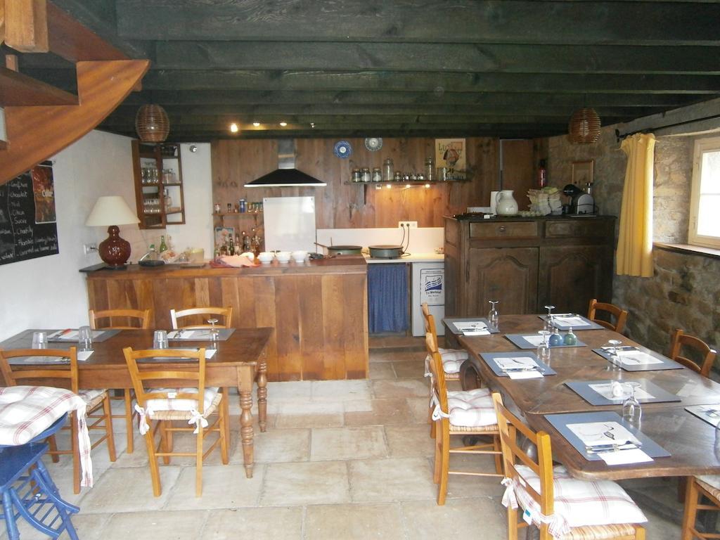 Les Chaumieres De Kerimel Ploemel Exterior photo